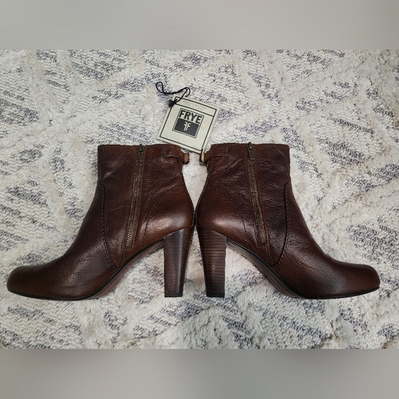 EUC Frye Marissa Ankle Boots - Cognac Leather - Picture 2 of 9